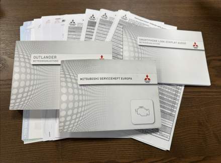 Mitsubishi - Outlander