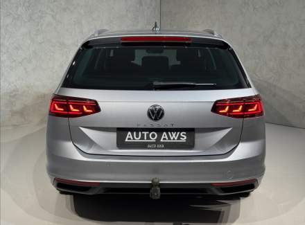Volkswagen - Passat
