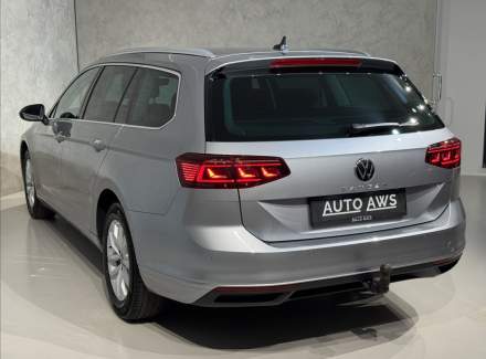 Volkswagen - Passat