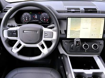 Land Rover - Defender
