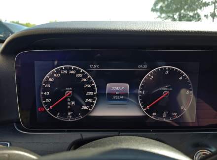 Mercedes-Benz - E-class