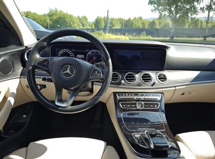 Mercedes-Benz - E-class