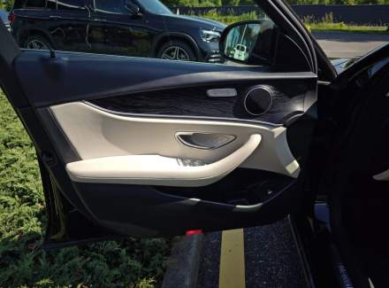 Mercedes-Benz - E-class