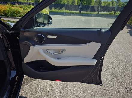 Mercedes-Benz - E-class