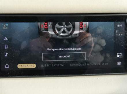 Land Rover - Defender