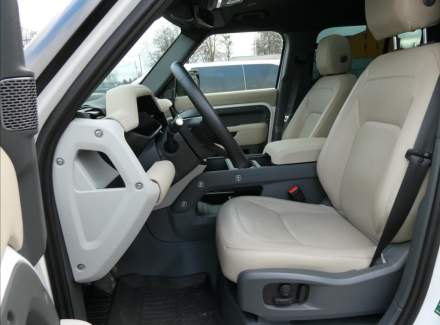 Land Rover - Defender