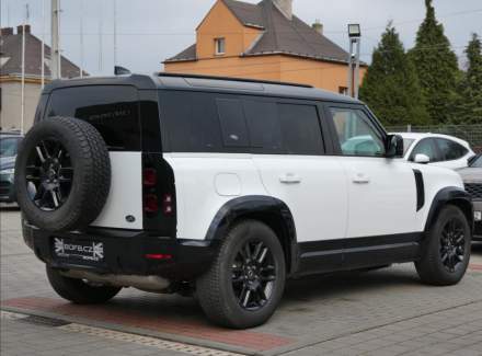 Land Rover - Defender