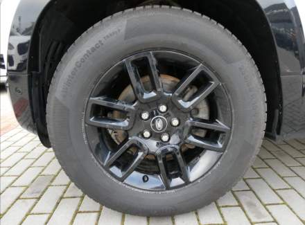 Land Rover - Defender