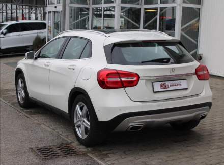 Mercedes-Benz - GLA