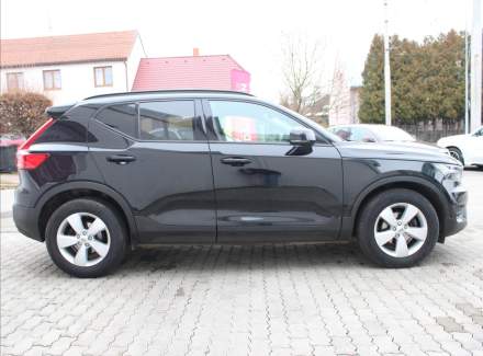 Volvo - XC40