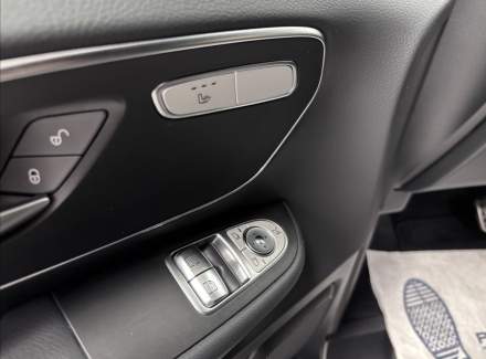 Mercedes-Benz - V-class