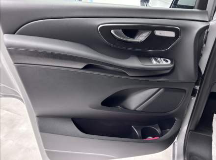 Mercedes-Benz - V-class