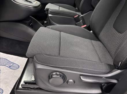 Mercedes-Benz - V-class