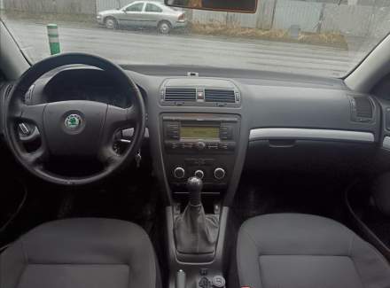 Škoda - Octavia