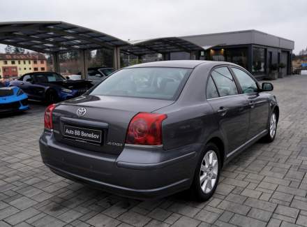 Toyota - Avensis