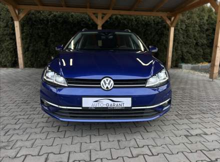 Volkswagen - Golf