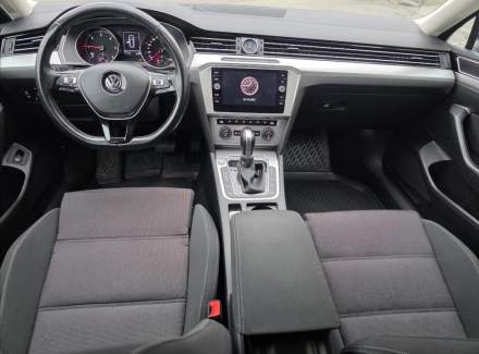 Volkswagen - Passat