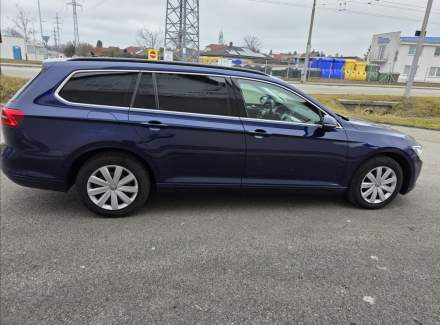 Volkswagen - Passat