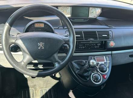 Peugeot - 807