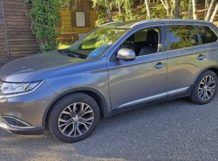 Mitsubishi - Outlander