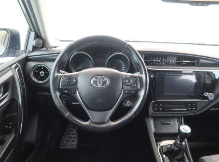 Toyota - Auris