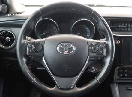Toyota - Auris