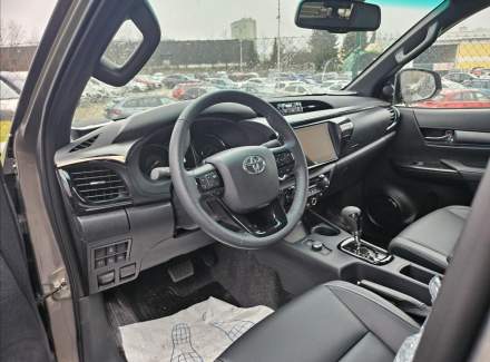 Toyota - Hilux