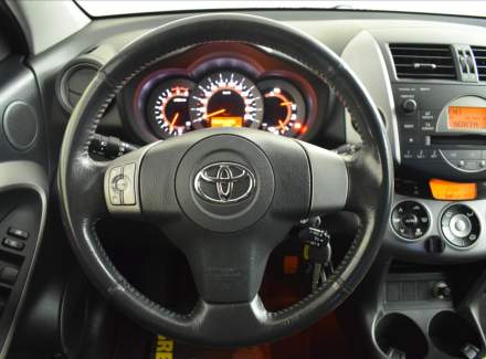 Toyota - RAV 4