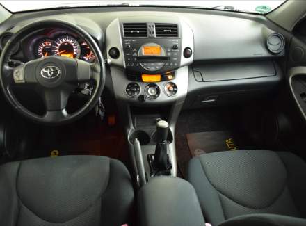 Toyota - RAV 4