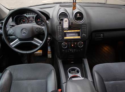 Mercedes-Benz - M-class