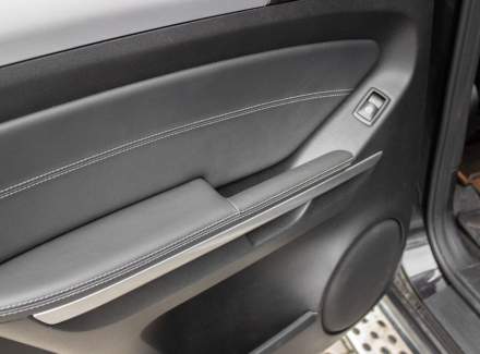 Mercedes-Benz - M-class