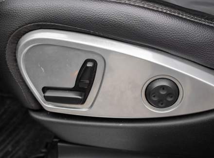 Mercedes-Benz - M-class