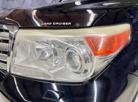 Toyota - Land Cruiser