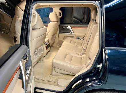 Toyota - Land Cruiser