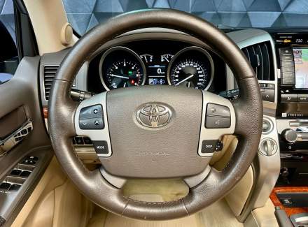 Toyota - Land Cruiser