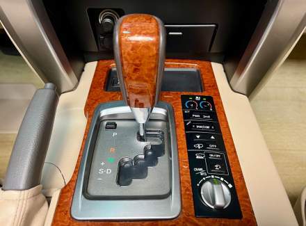 Toyota - Land Cruiser