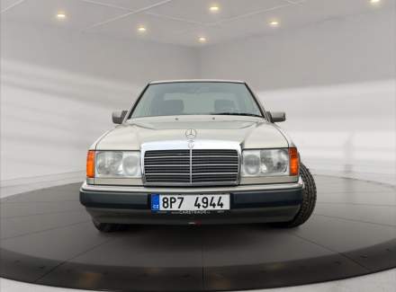 Mercedes-Benz - E-class