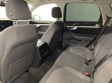 Volkswagen - Touareg