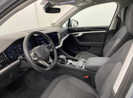 Volkswagen - Touareg