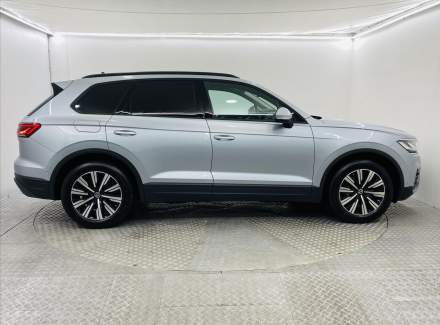 Volkswagen - Touareg