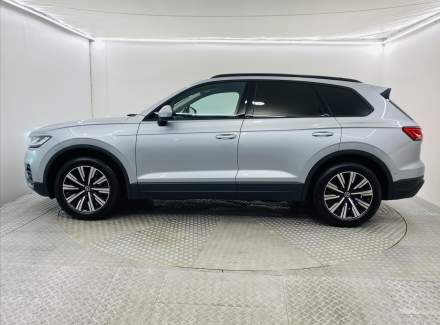 Volkswagen - Touareg