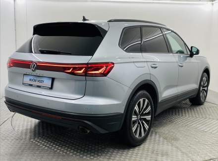 Volkswagen - Touareg