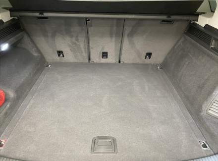 Volkswagen - Touareg