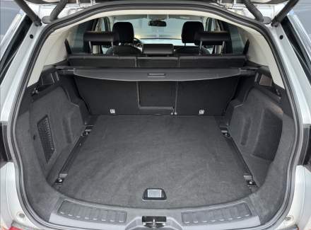 Land Rover - Discovery Sport