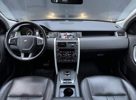 Land Rover - Discovery Sport