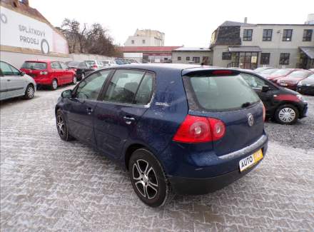 Volkswagen - Golf