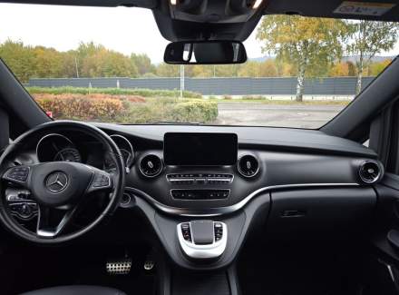 Mercedes-Benz - V-class