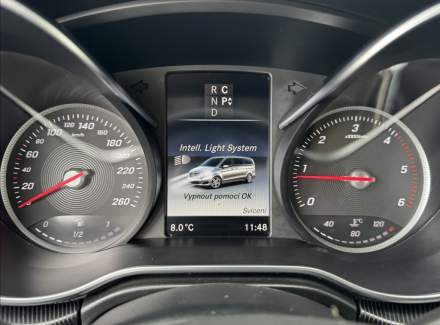 Mercedes-Benz - V-class