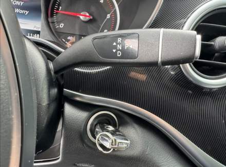 Mercedes-Benz - V-class