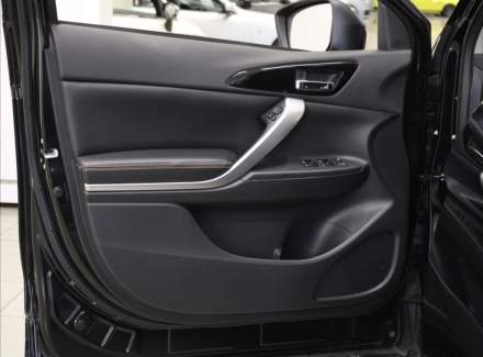 Mitsubishi - Eclipse Cross